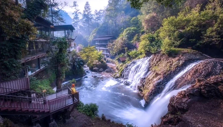 Wisata Terkenal di Maribaya Nature Hotspring Resort