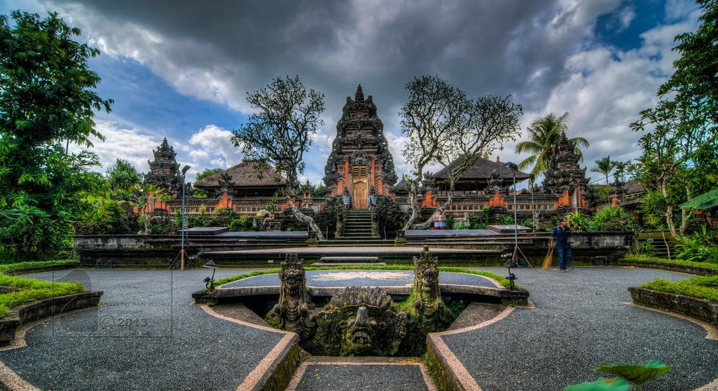 Puri Saren Agung Bali Liburan Sambil Belajar Sejarah dan Budaya