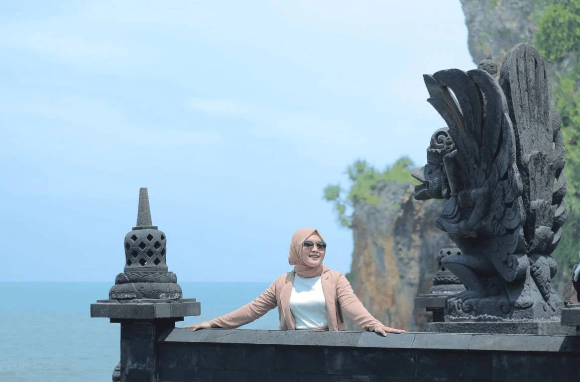 7 Wisata Pantai Gunung Kidul Wajib Dikunjungi 6 Pantai-Nguyahan-Jogja