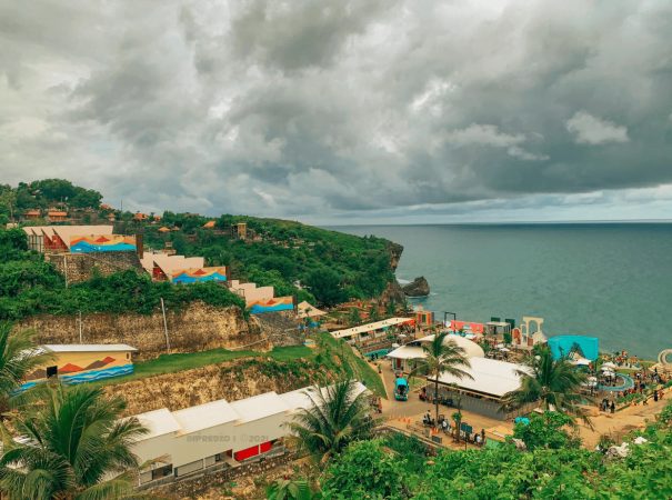 Heha Ocean View, Replika Santorini di Yogyakarta
