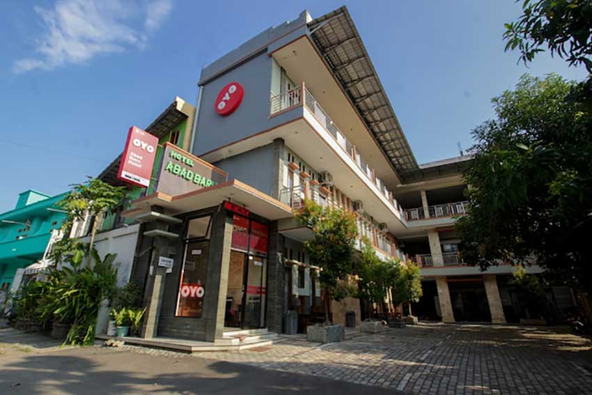 OYO 820 Abad Baru Hotel