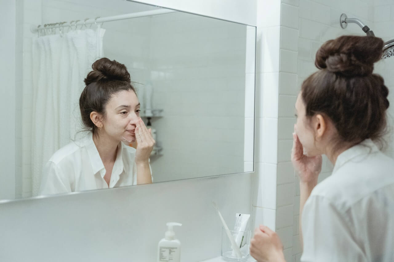 10 Rekomendasi Sabun Muka Untuk Kulit Berminyak Yang Wajib Kamu Coba