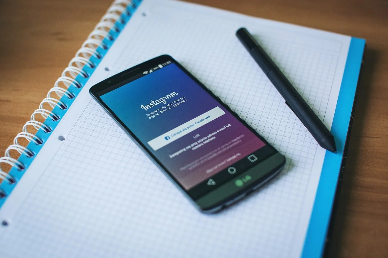 4 Cara Upload Foto Dan Video Ke Instagram Lewat PC. Gen Z Wajib Tahu!