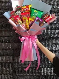 Sajikan Kreativitas Anda: Panduan Langkah demi Langkah Membuat Buket Snack yang Menawan 1 Membuat Buket Snack